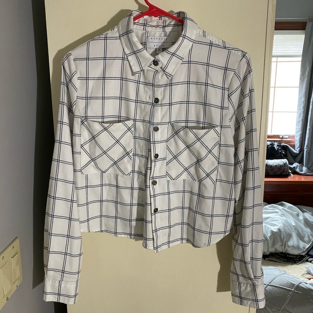kendall and kylie button up crop top
